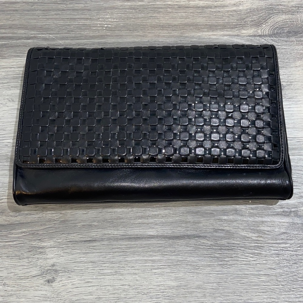 Leather snap tote with straps